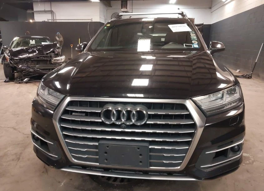 Audi Q7 FULL/КЛИП/360/Distronic/Крайна цена до България! - изображение 2