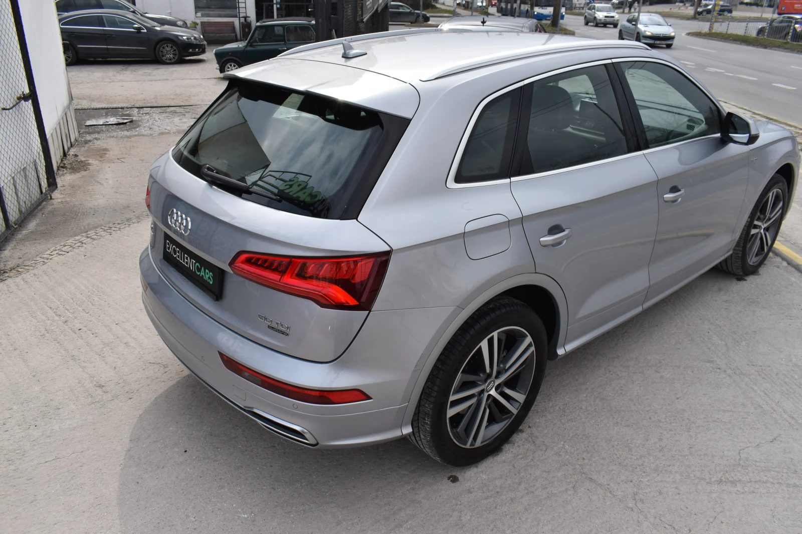 Audi Q5 3.0D* S-LINE* 286k.c* AIRMATIC - изображение 5
