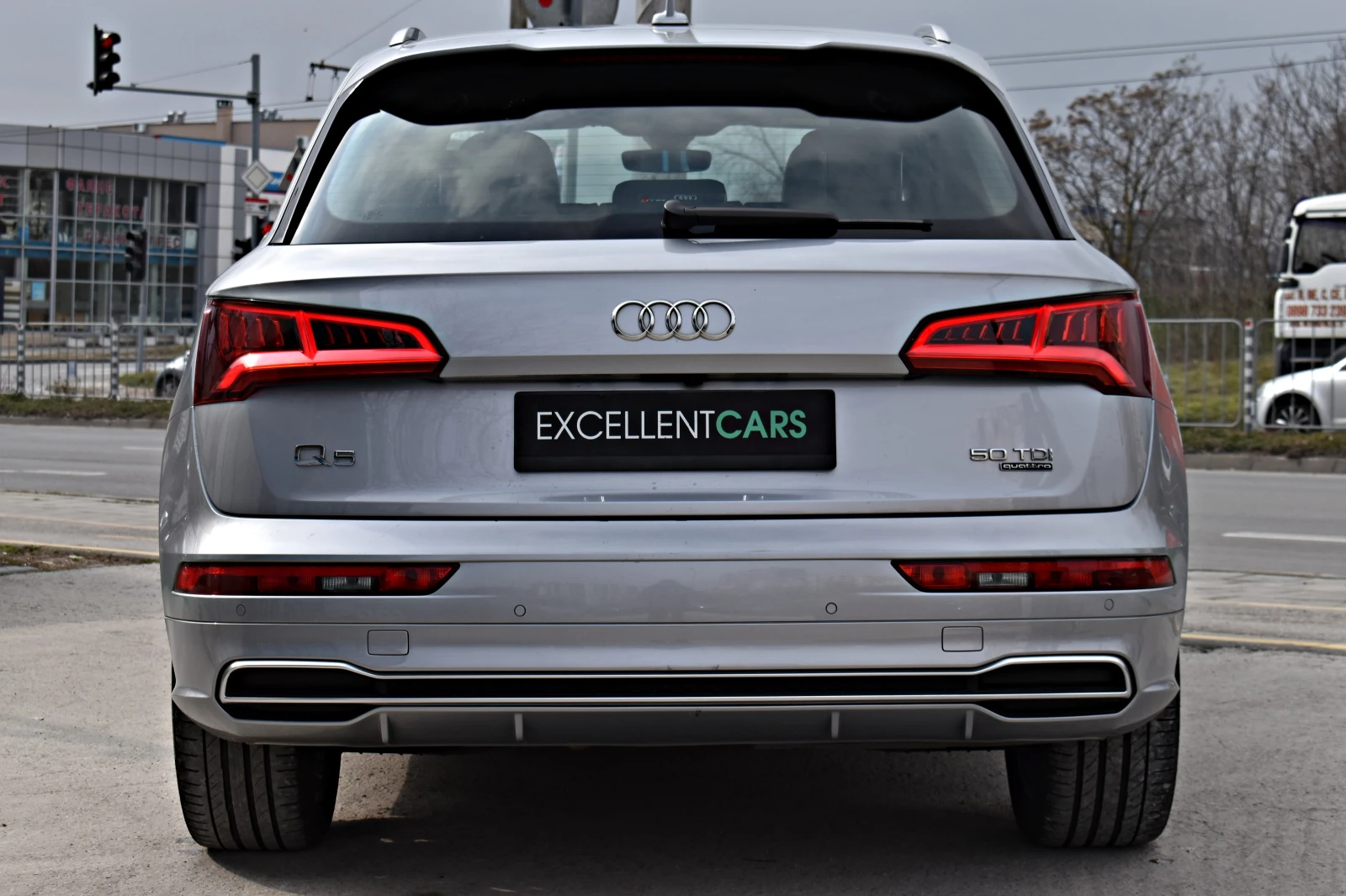 Audi Q5 3.0D* S-LINE* 286k.c* AIRMATIC - изображение 6