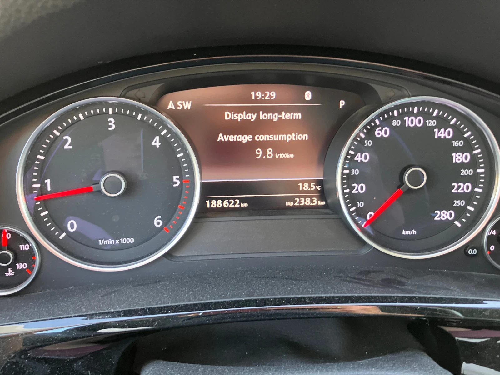VW Touareg 3.0 V6 7P6 - изображение 9