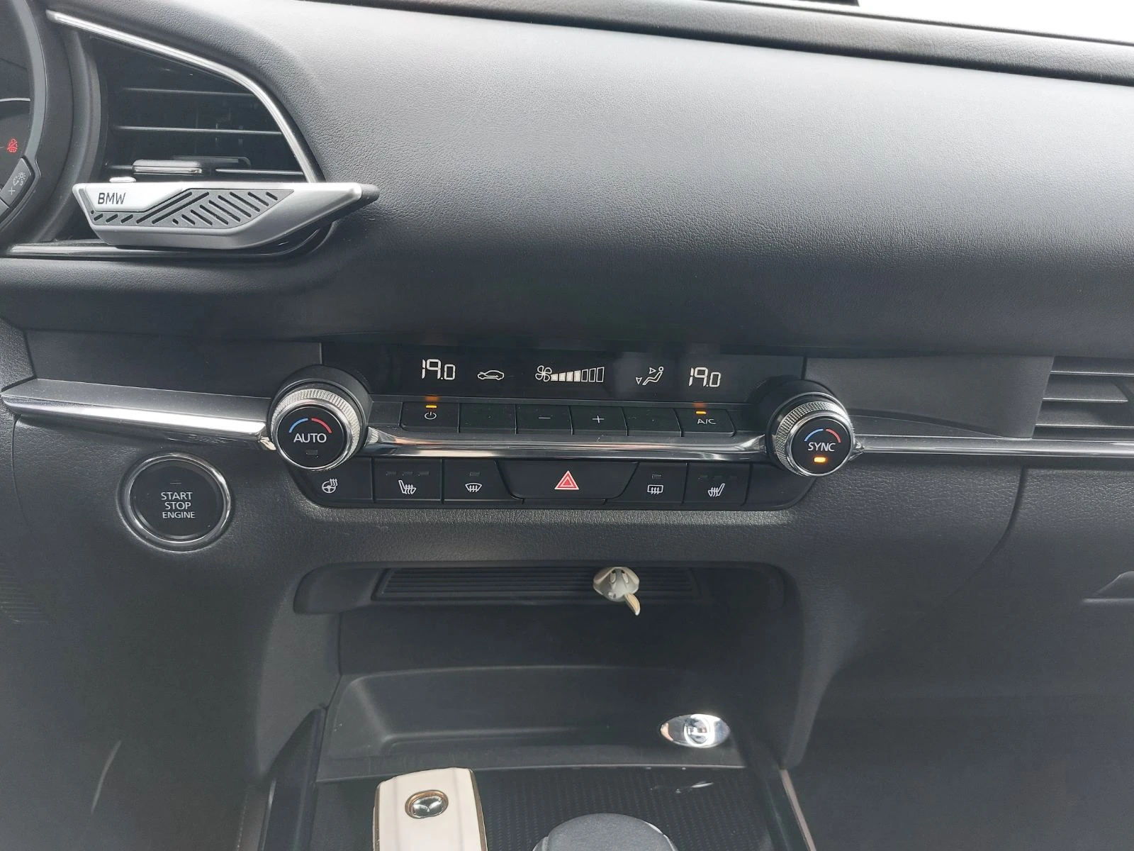 Mazda CX-30 2.0SkyactiveX186, снимка 11 - Автомобили и джипове - 53733700