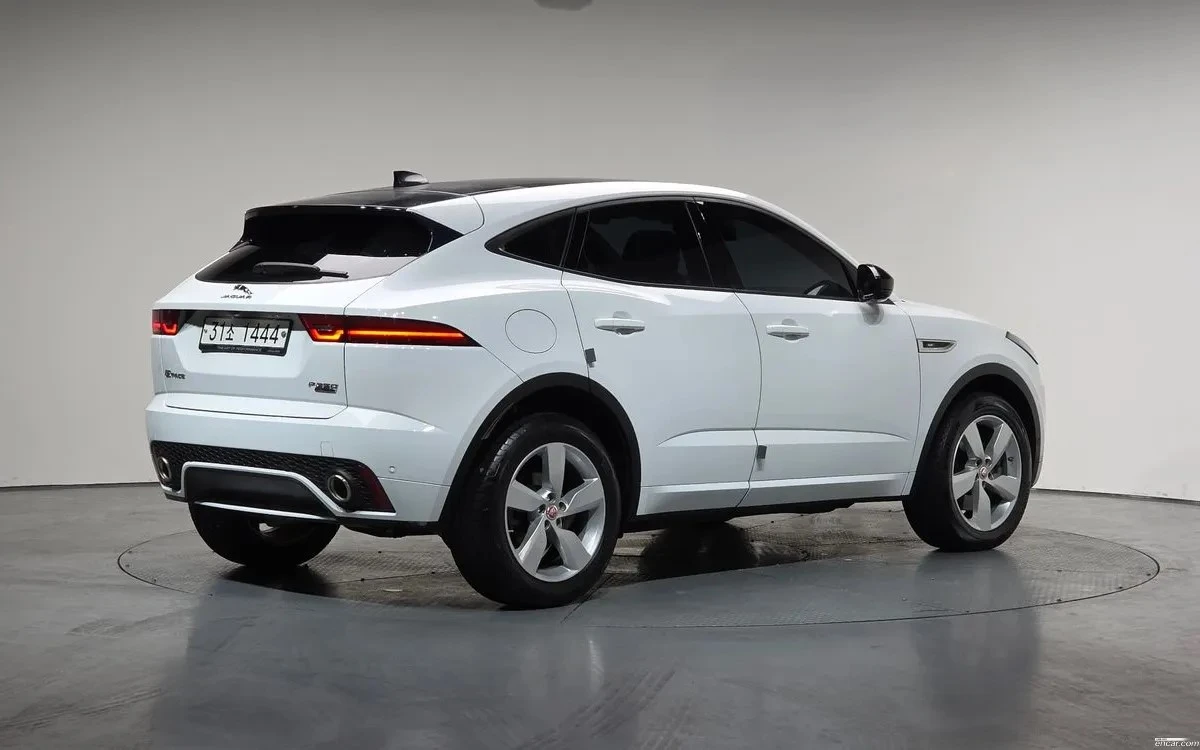 Jaguar E-pace P250 R-Dynamic SE, снимка 2 - Автомобили и джипове - 54854722