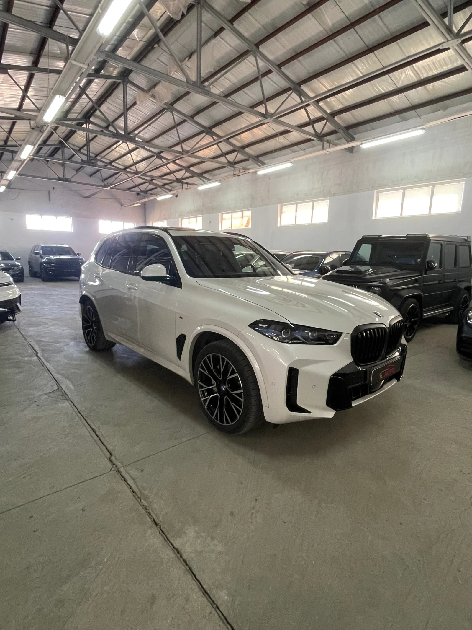 BMW X5 Mpak/360/harman/kardon/обдух/подгр/теглич/ФУЛЛ!!!, снимка 2 - Автомобили и джипове - 55226150