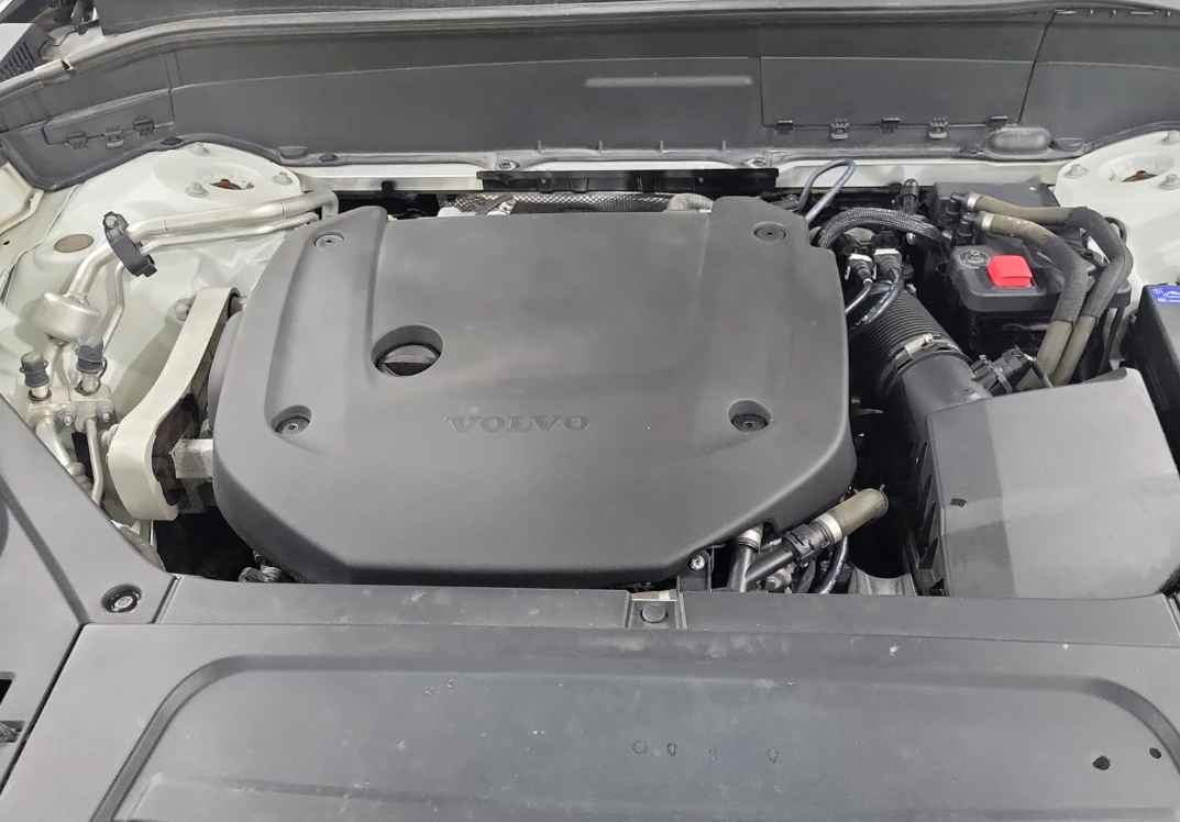Volvo Xc90 * ULTIMATE BRIGHT THEME* �����* HUD* 360* Harman*  | Mobile.bg � ����������� 17