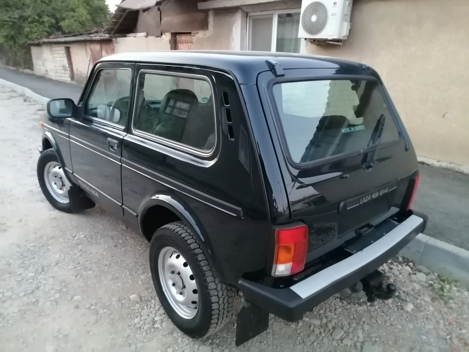 Lada Niva 1.7, снимка 12 - Автомобили и джипове - 55905378