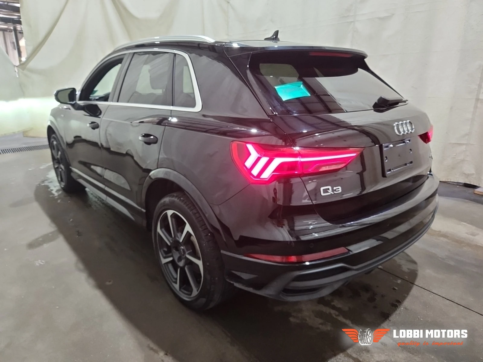 Audi Q3, снимка 4 - Автомобили и джипове - 55928885