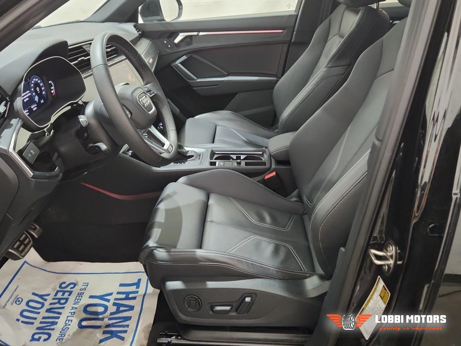 Audi Q3, снимка 5 - Автомобили и джипове - 55928885