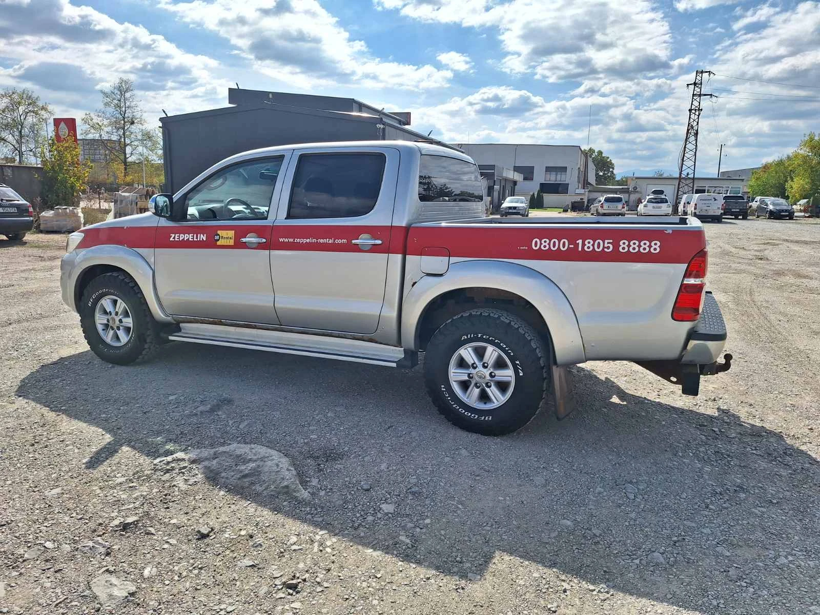 Toyota Hilux 3.0 171к.с, снимка 8 - Автомобили и джипове - 56289295