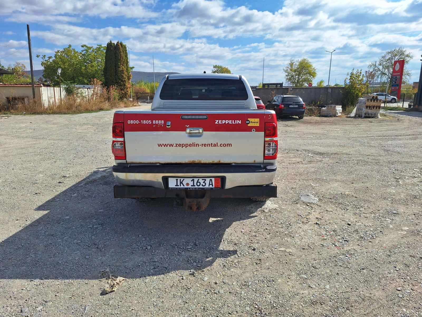 Toyota Hilux 3.0 171к.с, снимка 6 - Автомобили и джипове - 56289295