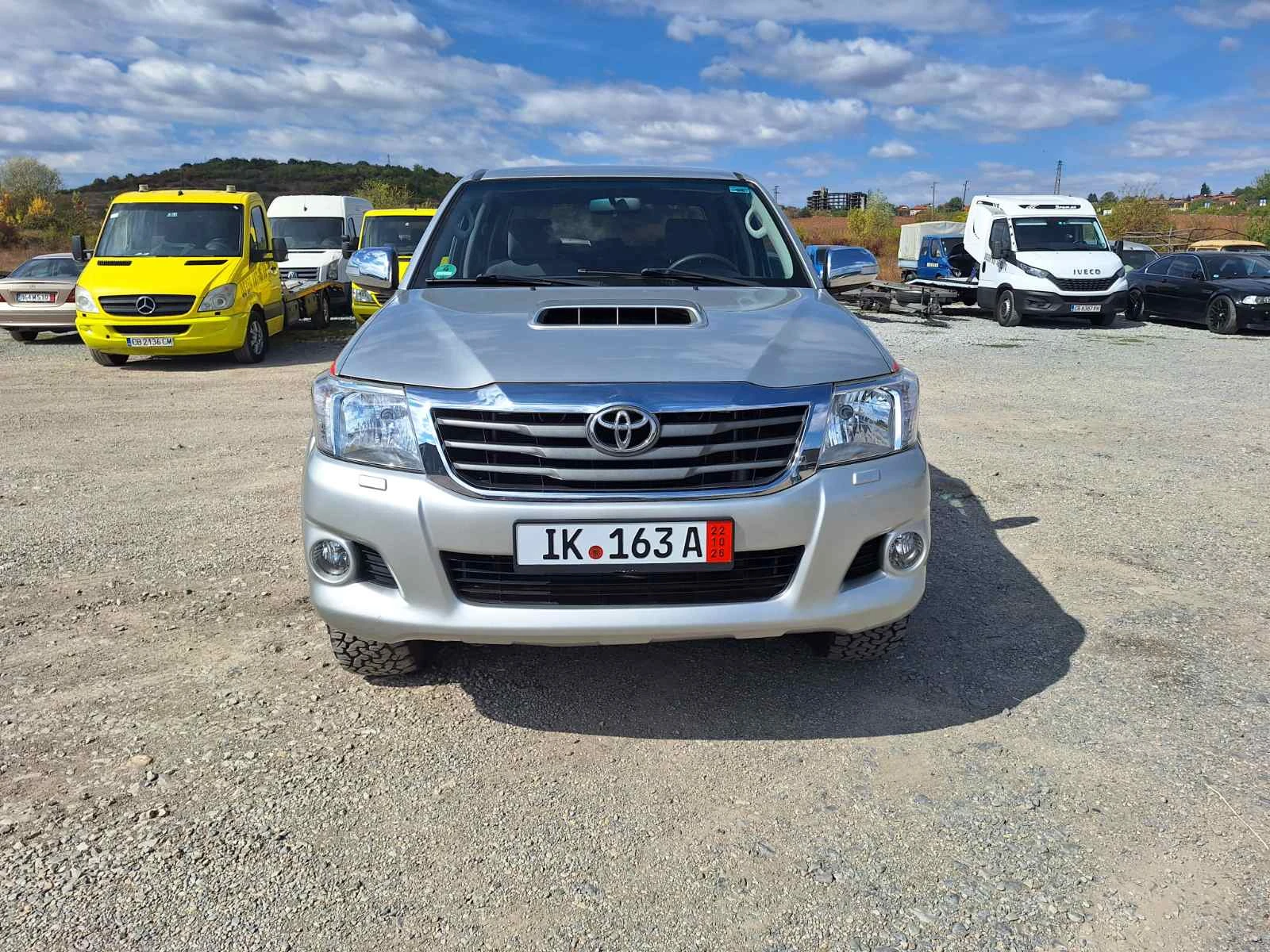 Toyota Hilux 3.0 171к.с, снимка 2 - Автомобили и джипове - 56289295