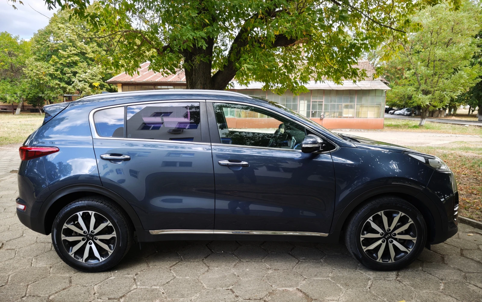 Kia Sportage 1.7 CRDI, снимка 3 - Автомобили и джипове - 56312957