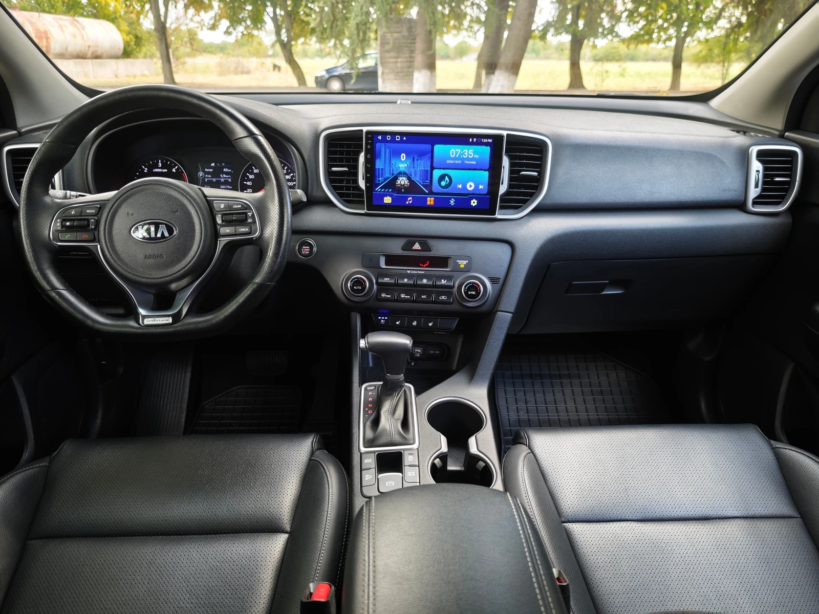 Kia Sportage 1.7 CRDI, снимка 9 - Автомобили и джипове - 56312957
