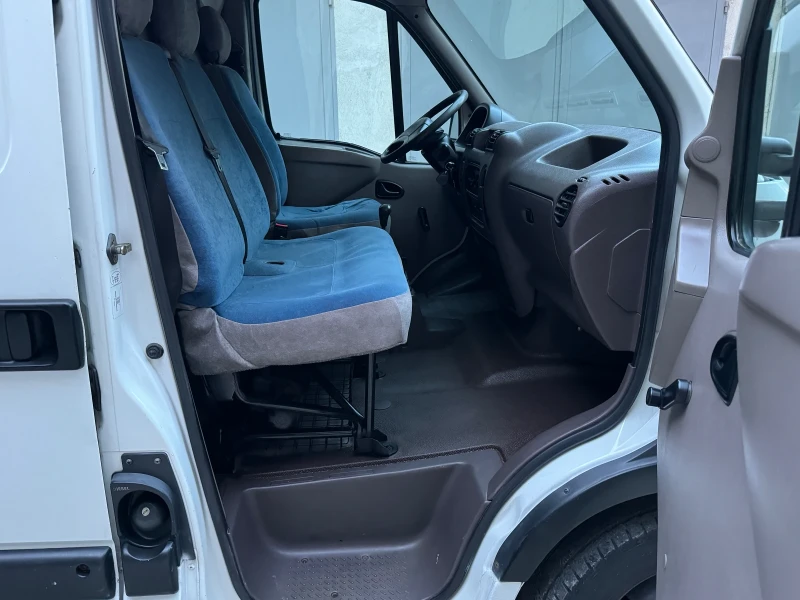 Renault Master 2.8 DCI * СРЕДНА БАЗА* Iveko Motor , снимка 12 - Бусове и автобуси - 47296689