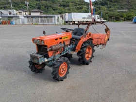 Трактор Kubota ZB7001D
