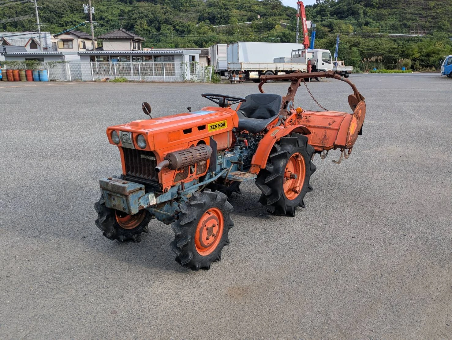 Трактор Kubota ZB7001D