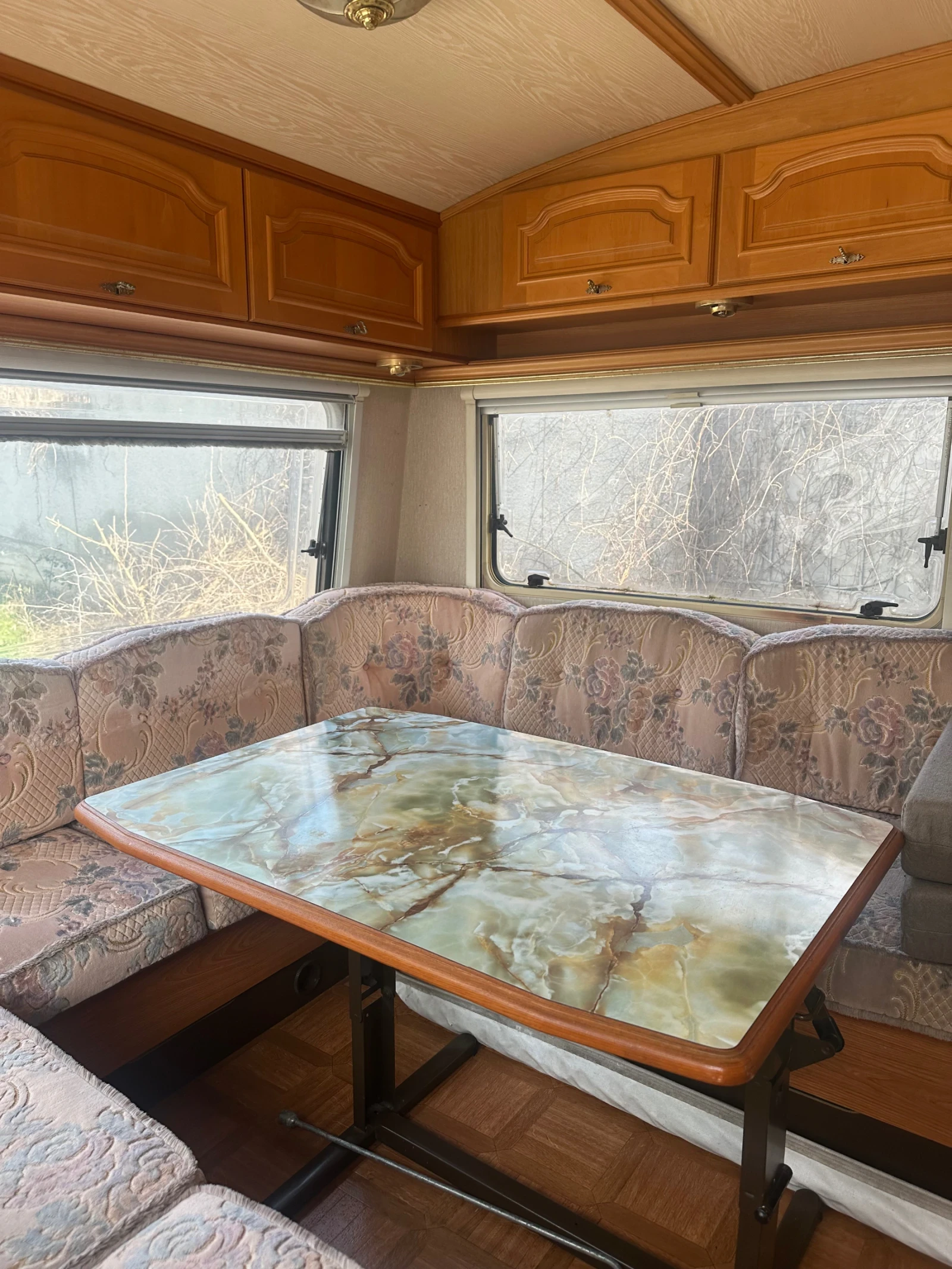 Каравана Tabbert Baronesse 620, снимка 6 - Каравани и кемпери - 53664270