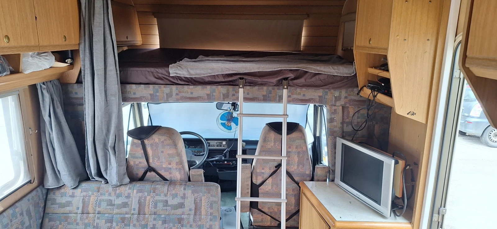 Кемпер Dethleffs Фиат дукато 2.5тд 95к., снимка 6 - Каравани и кемпери - 54019856