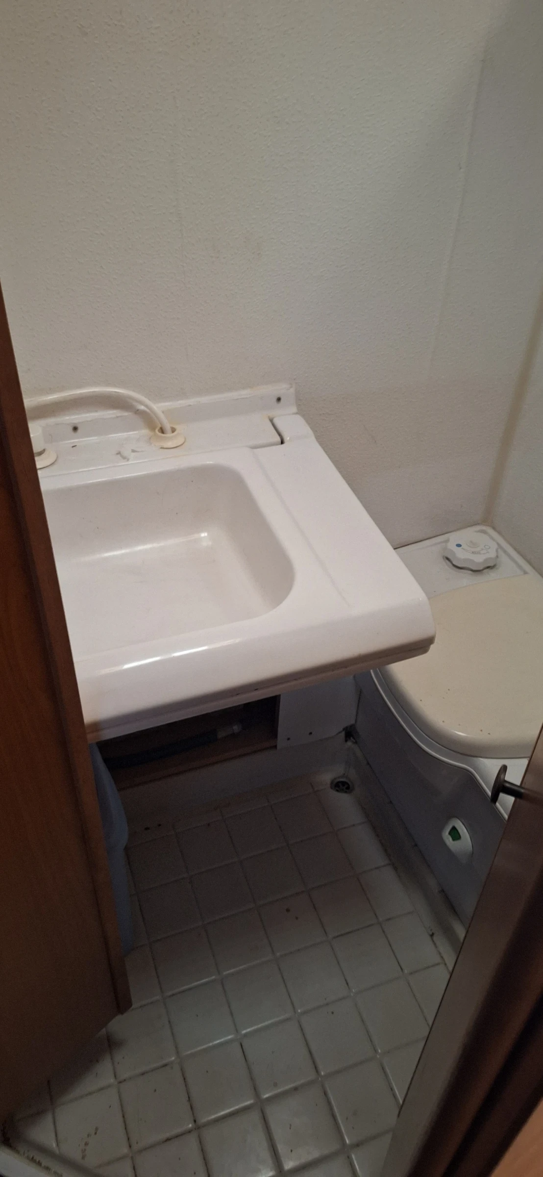 Кемпер Dethleffs Фиат дукато 2.5тд 95к., снимка 12 - Каравани и кемпери - 54019856