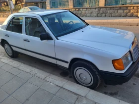     Mercedes-Benz 124 200D 