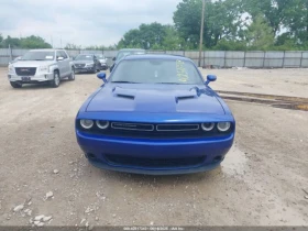 Dodge Challenger Sxt