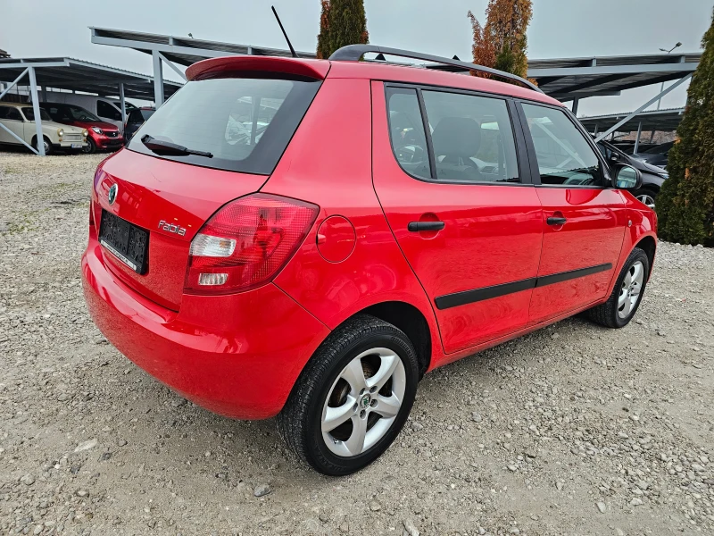 Skoda Fabia 1.2 КЛИМАТИК РЕАЛНИ КИЛОМЕТРИ, снимка 5 - Автомобили и джипове - 48295041