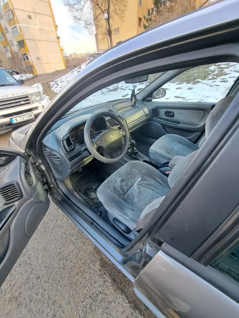 Renault Laguna 1997 1.8 90HP, снимка 7 - Автомобили и джипове - 49415655