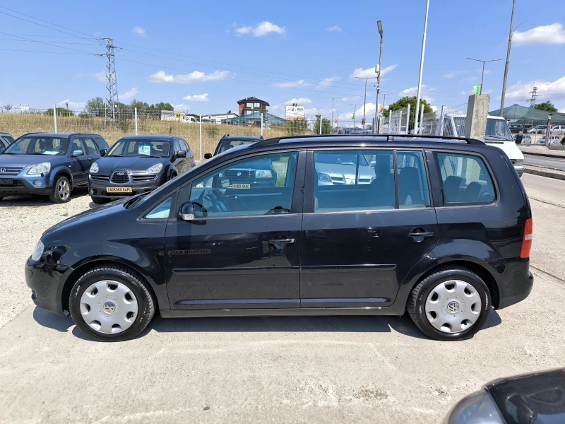 VW Touran 2.0TD, снимка 6 - Автомобили и джипове - 51495402