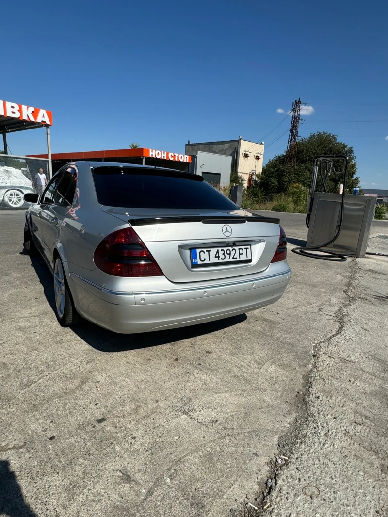 Mercedes-Benz E 270 FULL, снимка 5 - Автомобили и джипове - 52462238