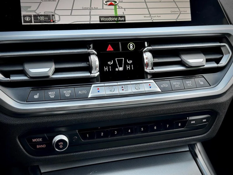 BMW 330 * АВТО КРЕДИТ* ЦЕНА ДО БГ * СЕРВИЗНА ИСТОРИЯ * , снимка 16 - Автомобили и джипове - 52690926