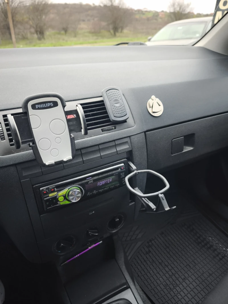 Skoda Fabia 1.9 SDI, снимка 16 - Автомобили и джипове - 52693784