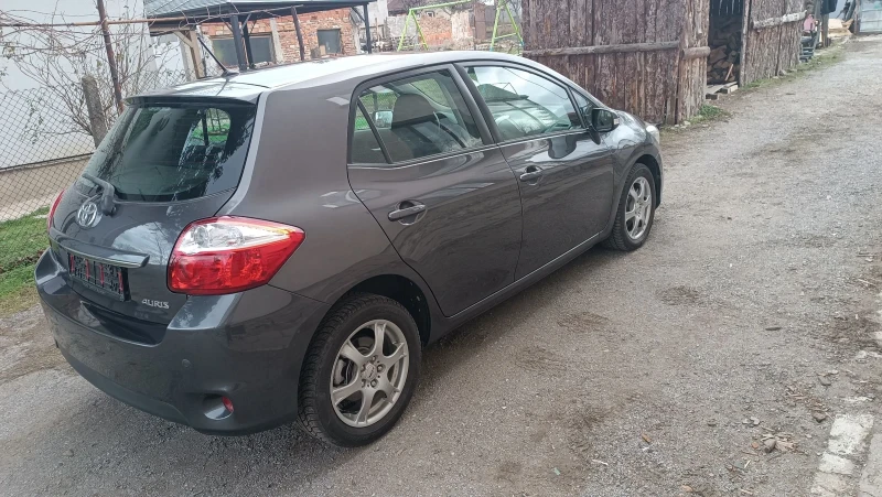Toyota Auris 1.6-132к.с.топ състояние , снимка 7 - Автомобили и джипове - 53061072