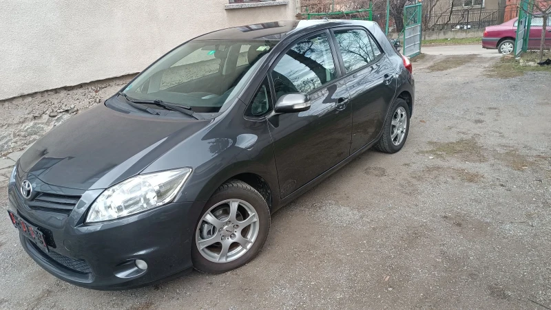 Toyota Auris 1.6-132к.с.топ състояние , снимка 3 - Автомобили и джипове - 53061072