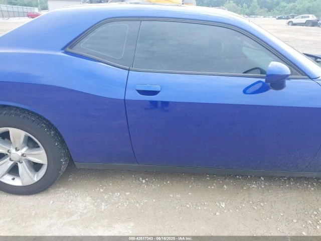 Dodge Challenger Sxt - изображение 4