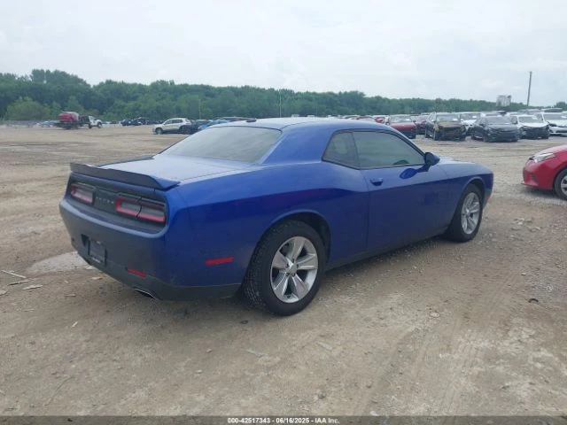 Dodge Challenger Sxt - изображение 8
