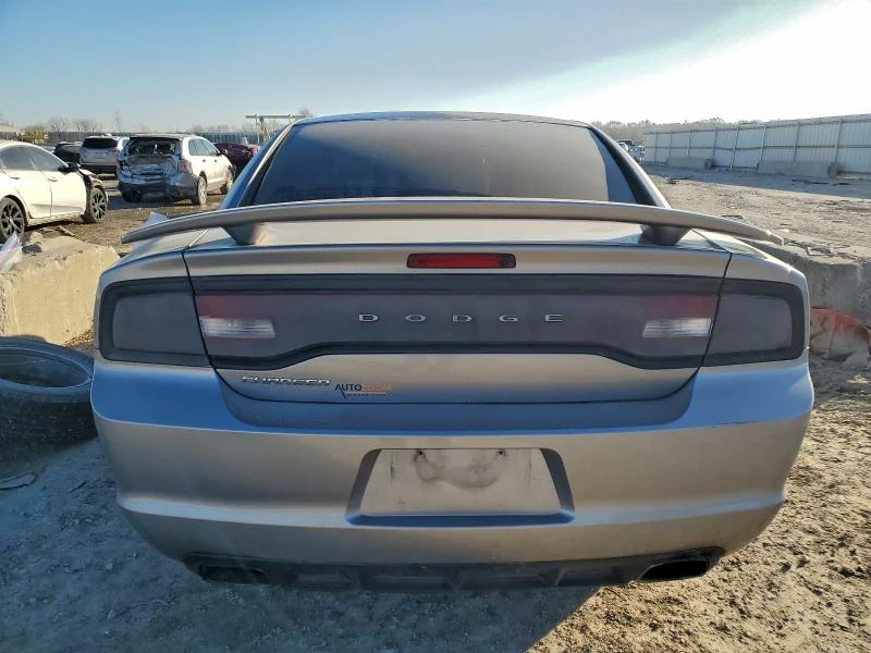 Dodge Charger 3.6L 6 Rear-wheel drive, снимка 8 - Автомобили и джипове - 52977717