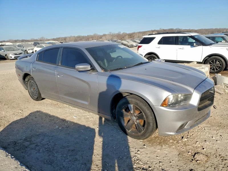 Dodge Charger 3.6L 6 Rear-wheel drive, снимка 6 - Автомобили и джипове - 52977717