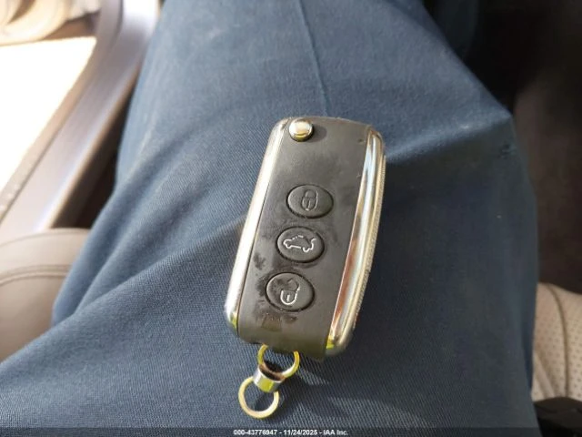 Bentley Flying Spur V8 - изображение 10