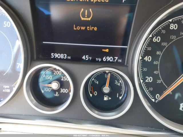 Bentley Flying Spur V8, снимка 14 - Автомобили и джипове - 53385483