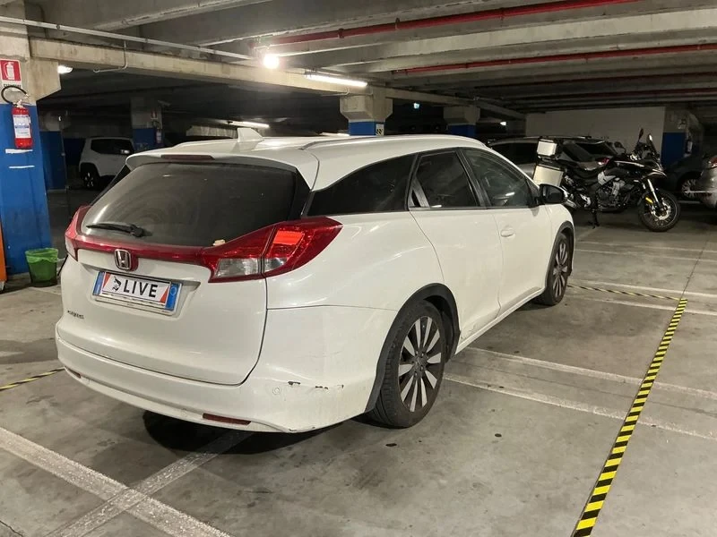 Honda Civic 1.6 DTEC Lifestyle, снимка 2 - Автомобили и джипове - 55467677