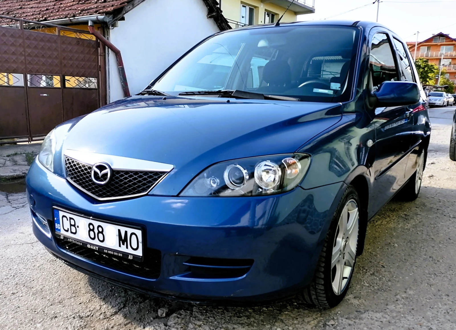 Mazda 2 Facelift 1, 4HDI  - изображение 2