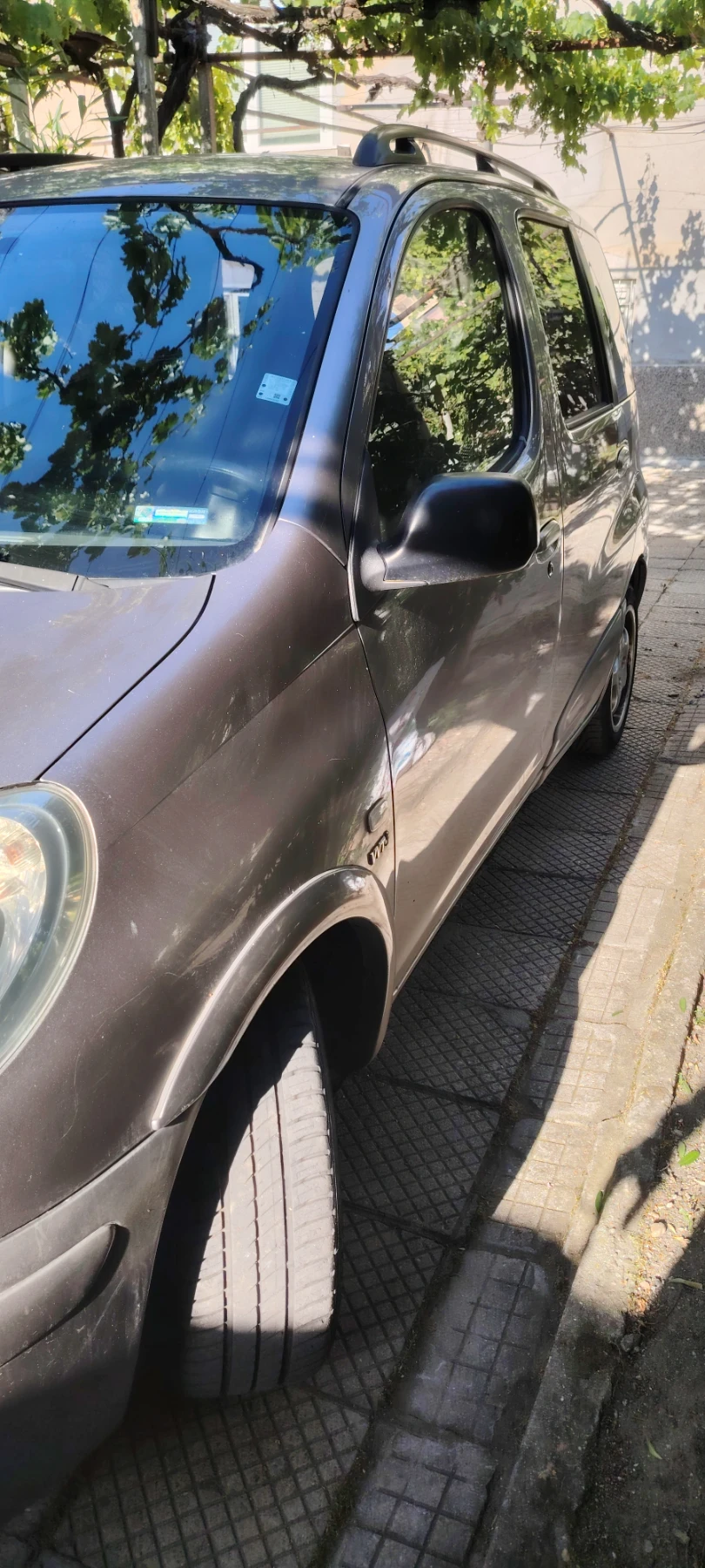 Toyota Yaris verso  - изображение 2