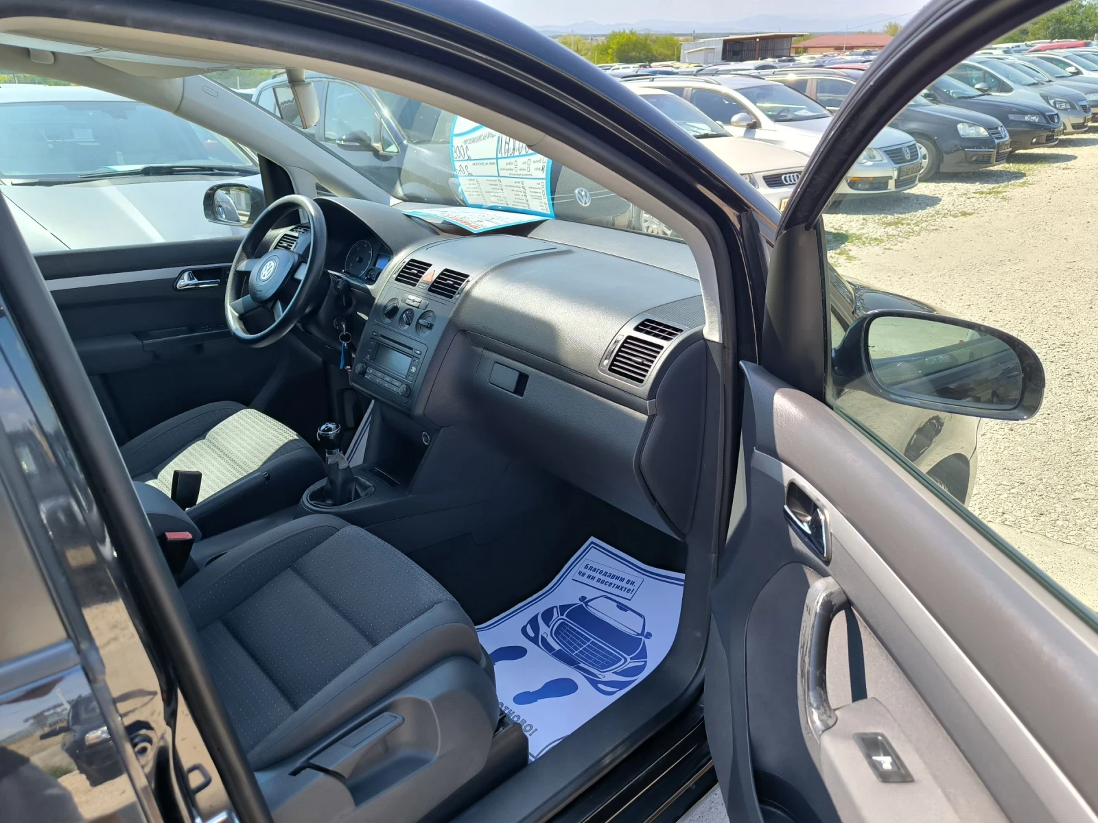 VW Touran 2.0TD - изображение 7