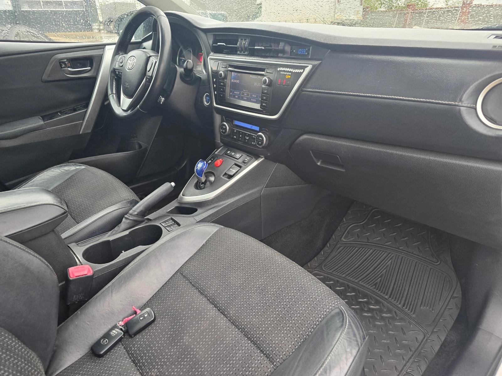 Toyota Auris 1.8HYBRID | Mobile.bg — изображение 11