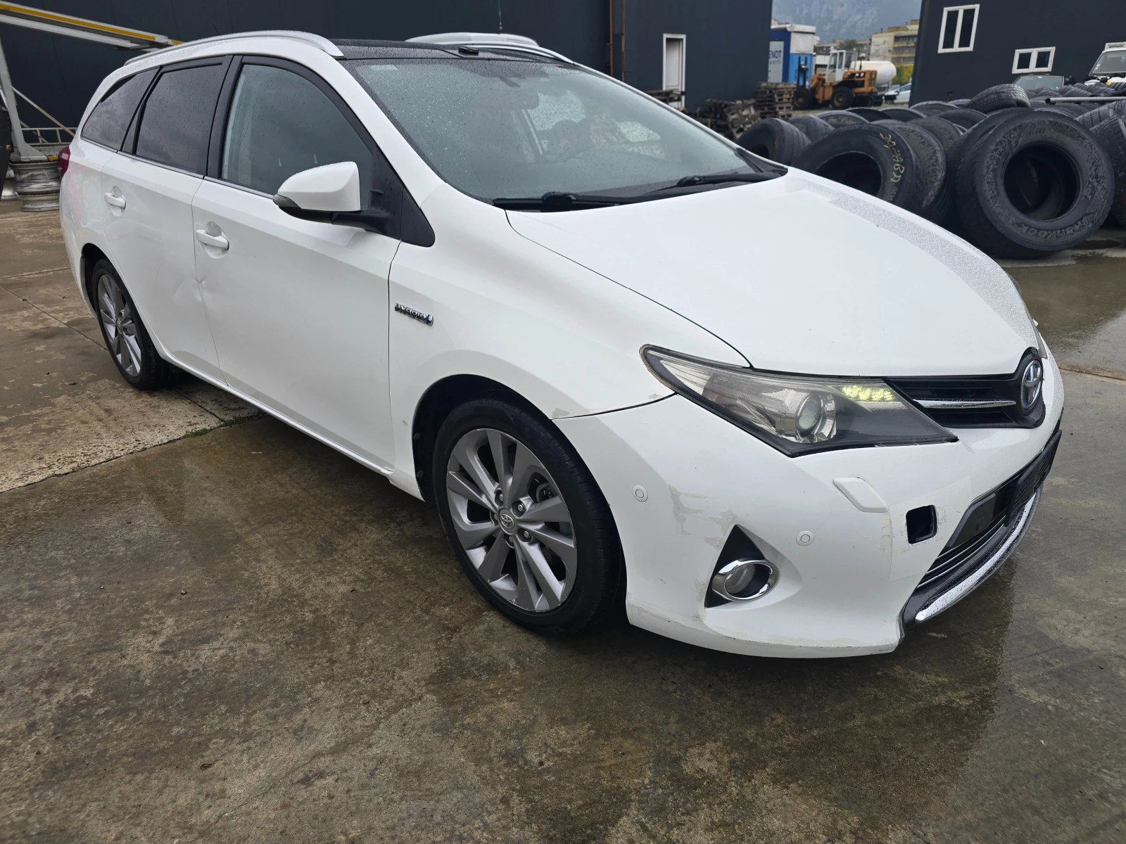 Toyota Auris 1.8HYBRID | Mobile.bg — изображение 3