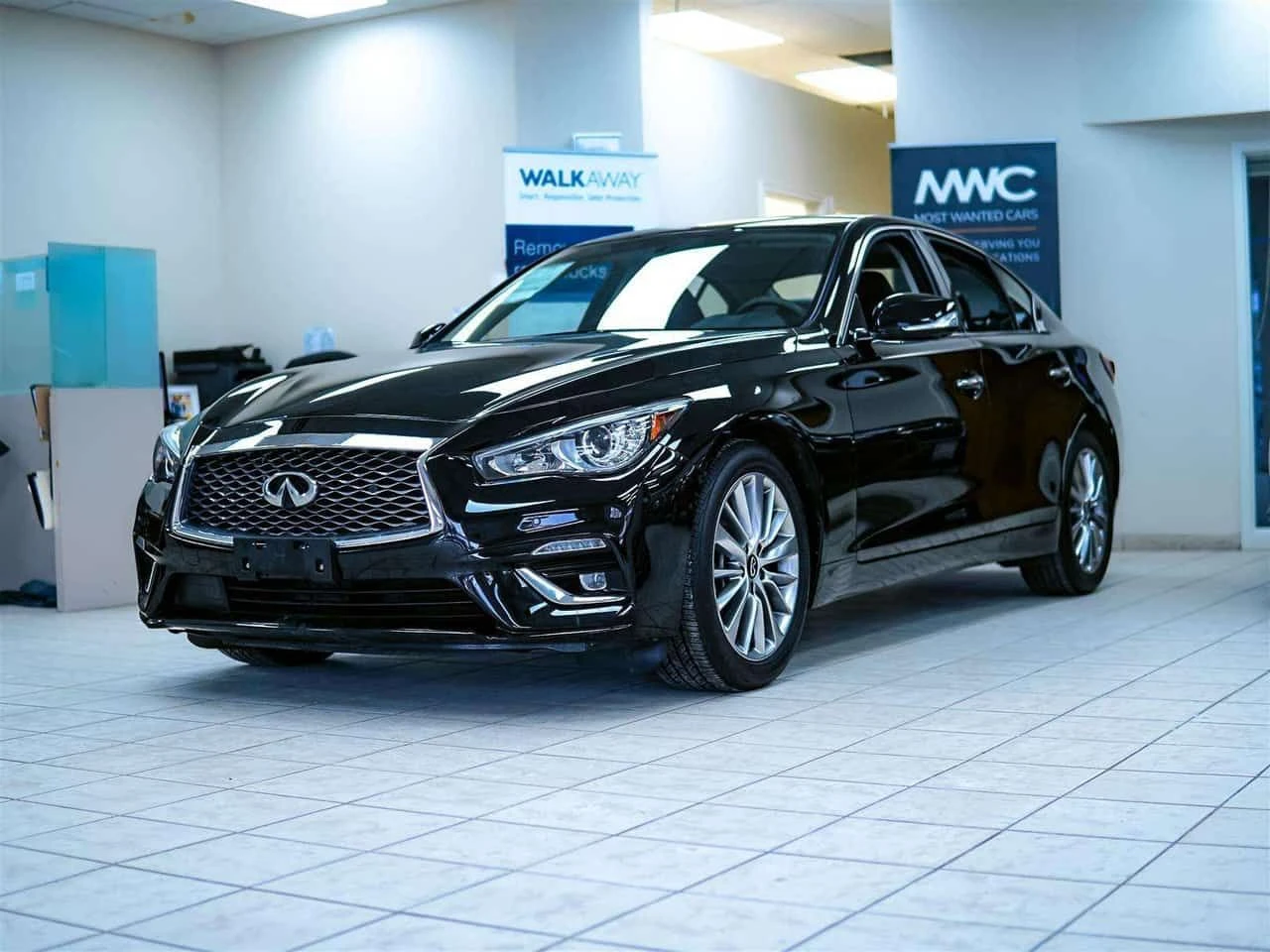 Infiniti Q50 * LUXE * CARFAX * ���� �� �� | Mobile.bg � ����������� 3