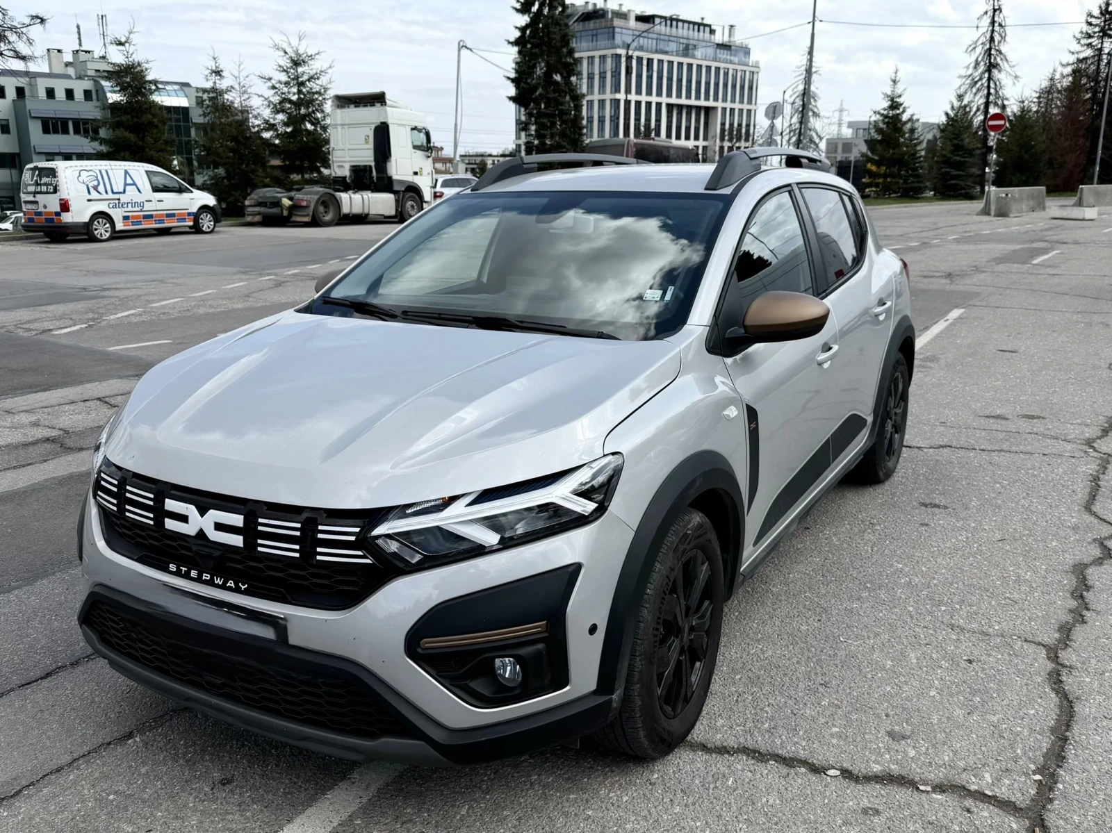 Dacia Sandero Stepway Extreme, снимка 2 - Автомобили и джипове - 54079894