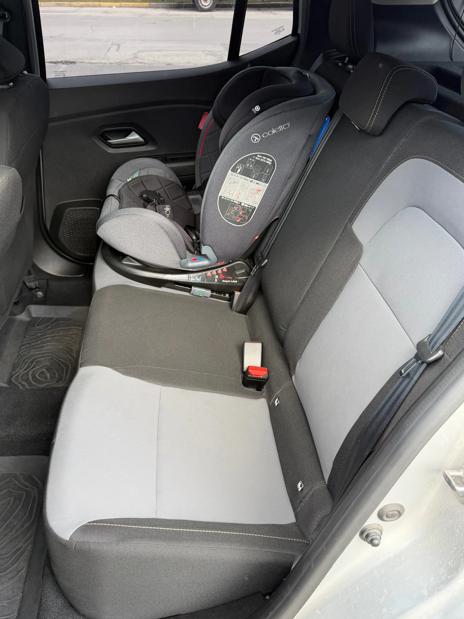 Dacia Sandero Stepway Extreme, снимка 6 - Автомобили и джипове - 54079894