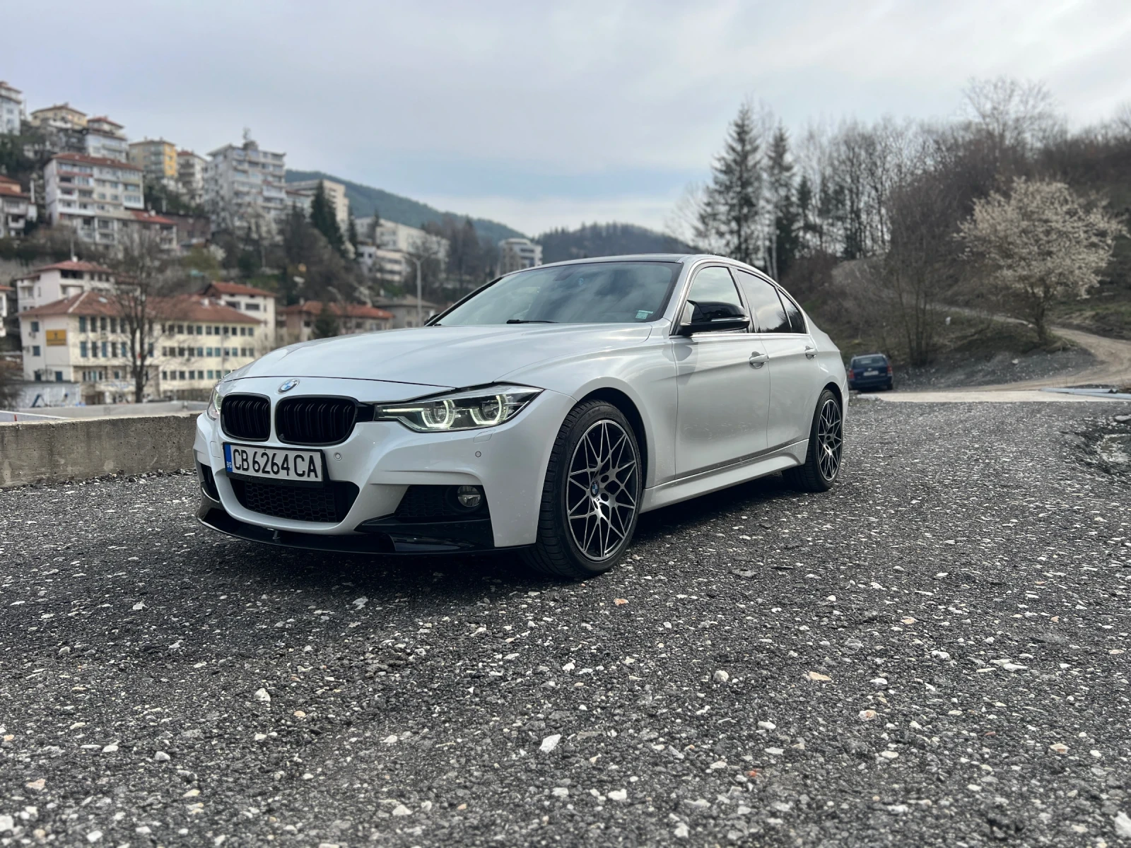BMW 330