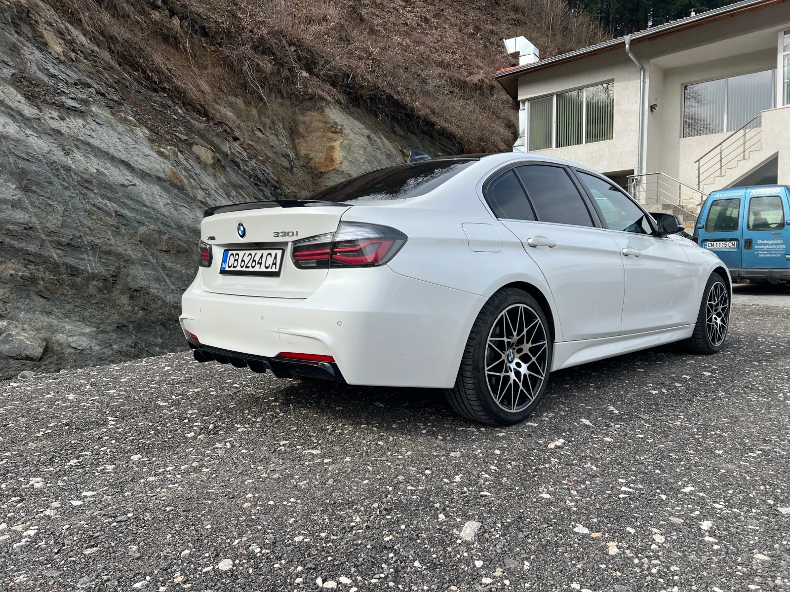 BMW 330, снимка 5 - Автомобили и джипове - 54177909