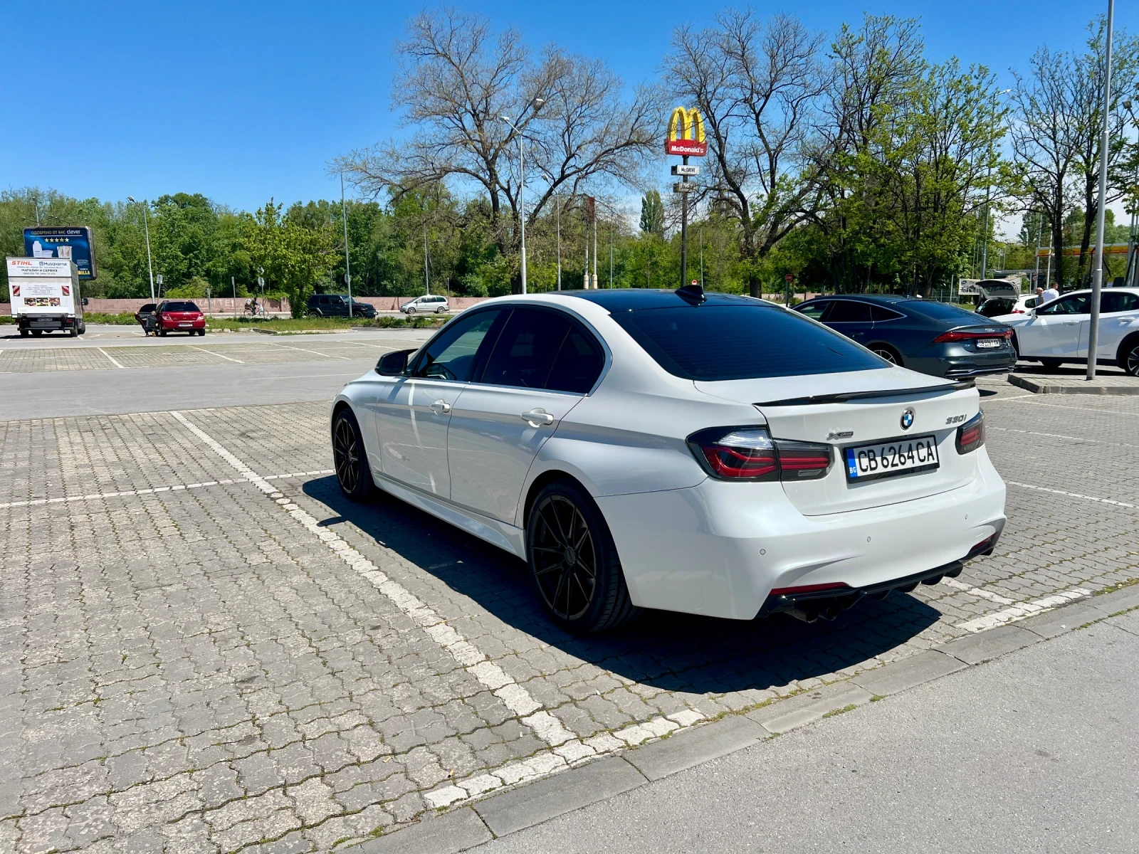 BMW 330, снимка 4 - Автомобили и джипове - 54324826